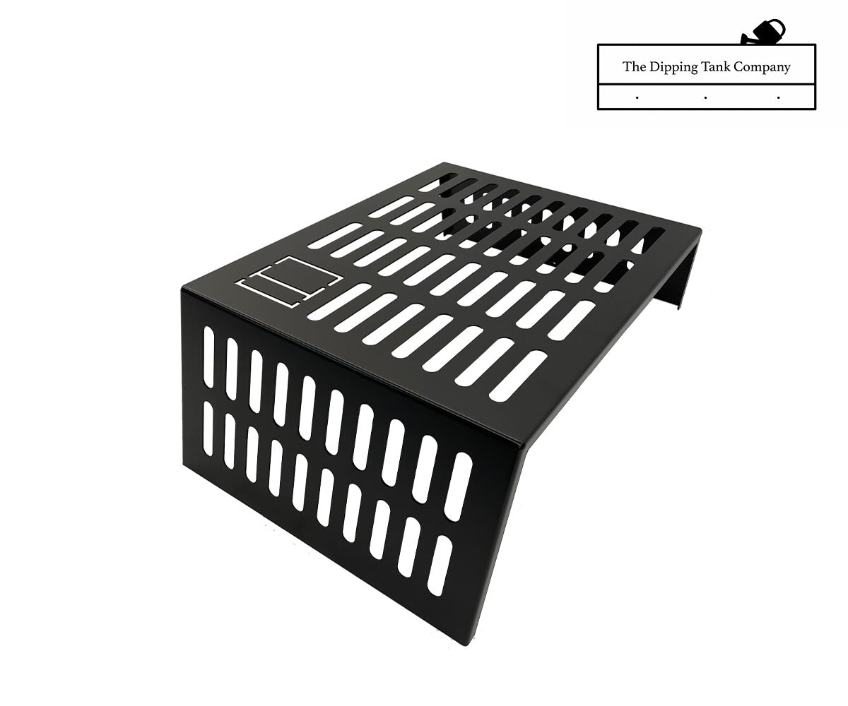 medium size shelf for aquatic plants