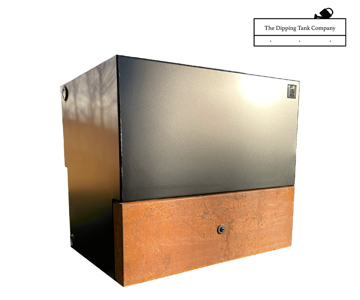 Small Dipping Tank with Corten Steel Facia