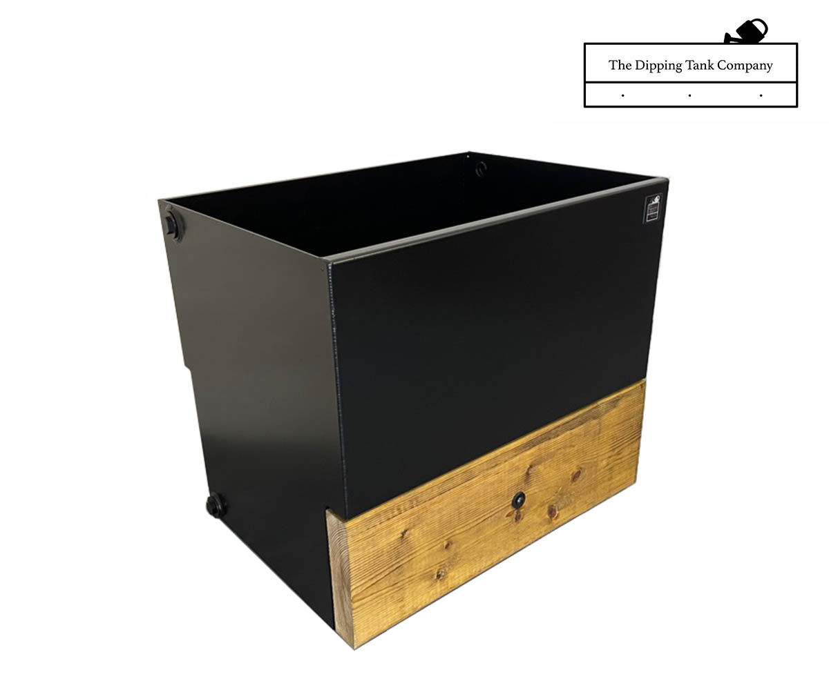 small dipping tank - front left