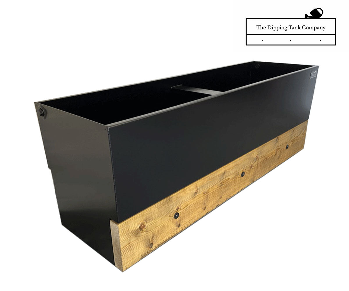 1.5 metre wide garden dipping tank - front right corner high